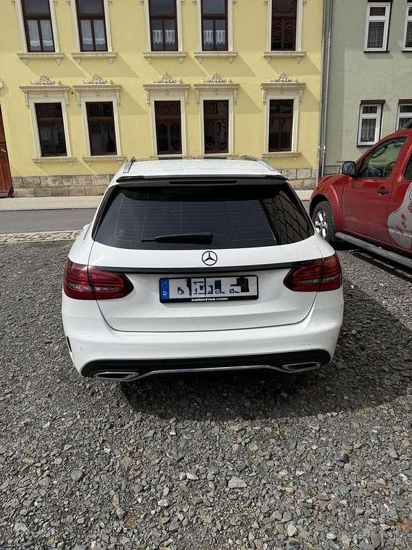 Gebraucht Mercedes C200 AMG 184 PS (135 kW) 2020 Weiß Kombi