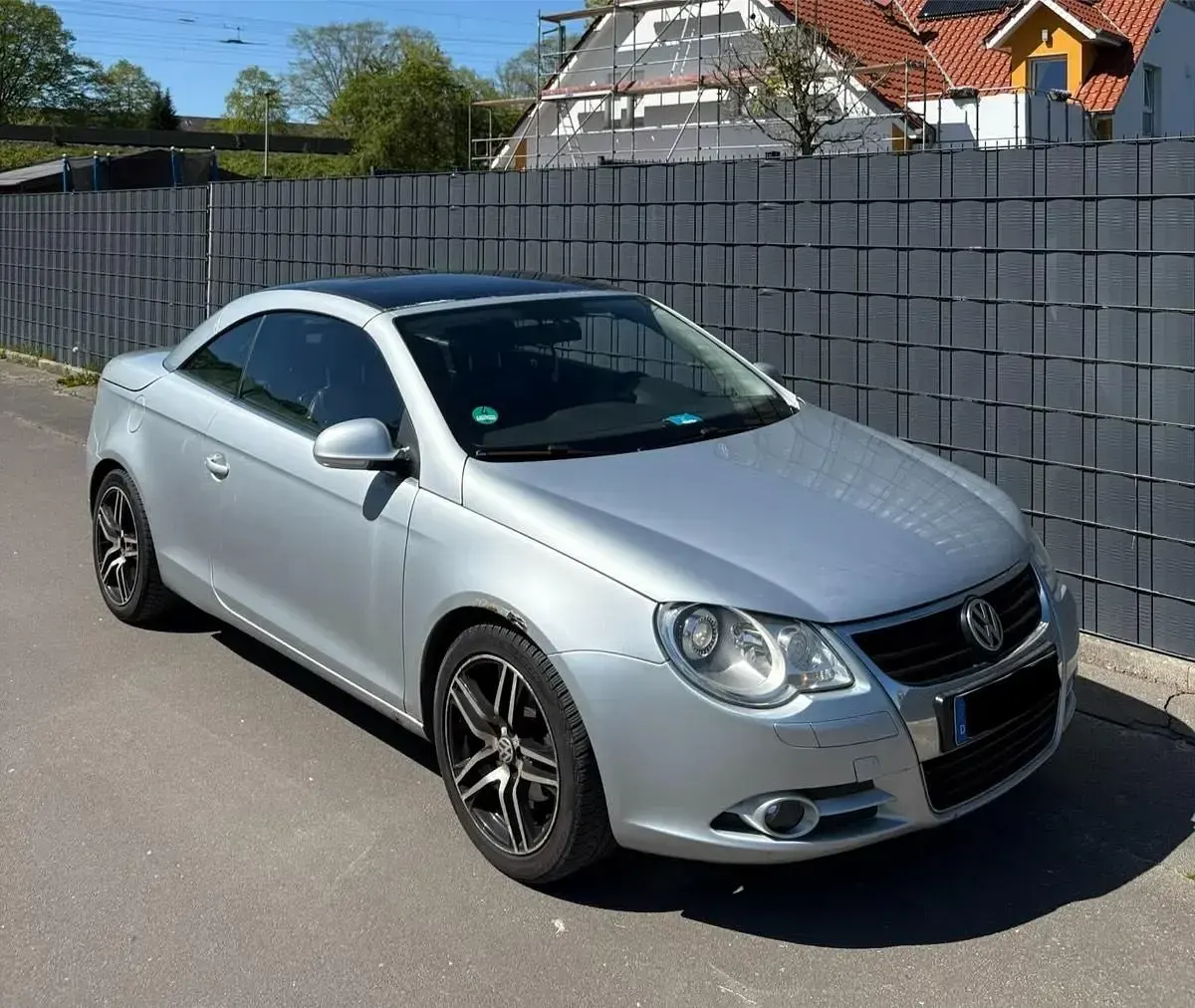 Second-hand VW Eos 150 CP (110 kW) 2006 Argintiu Cabrio