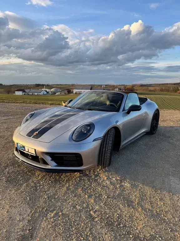 Gebraucht Porsche 992 480 PS (353 kW) 2024 Silber Cabrio