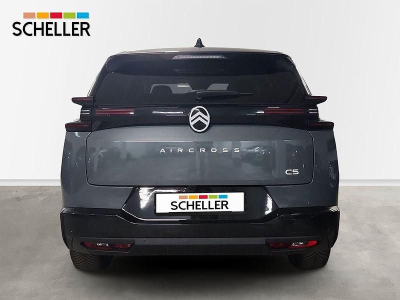 Neu Citroën C5 136 PS (100 kW) 2026 Grün SUV