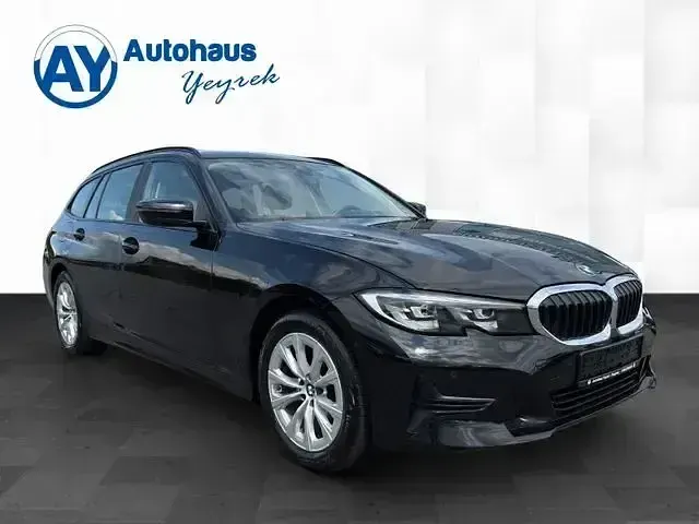 Gebraucht BMW 318 Sport Line 150 PS (110 kW) 2020 Schwarz ii Kombi