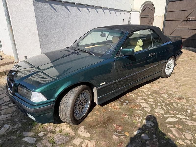 Gebraucht BMW 318 Cabriolet 116 PS (85 kW) 1999 Grün Cabrio