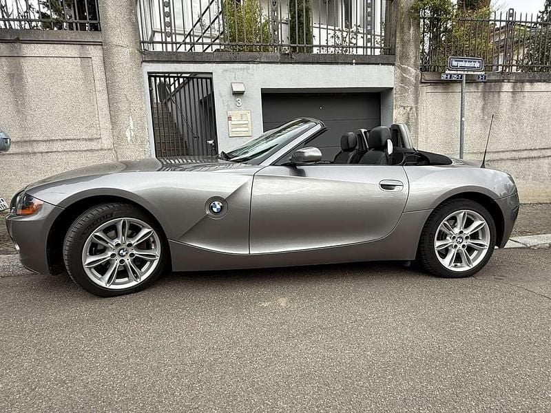 Gebraucht BMW Z4 192 PS (141 kW) 2004 Grau Cabrio