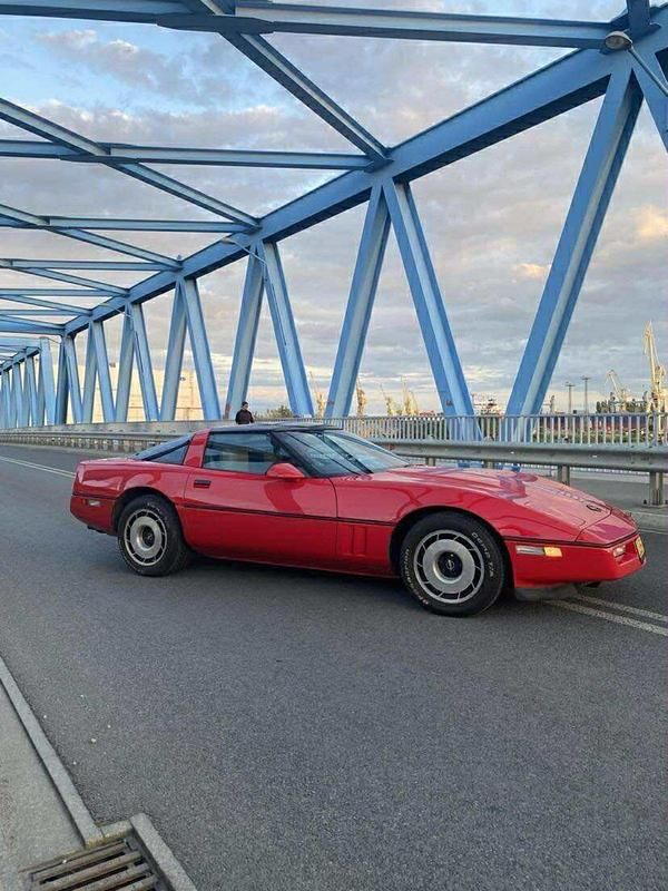 Rot Gebraucht 1984 Corvette C4 | 9.000 € - Bild 1/4