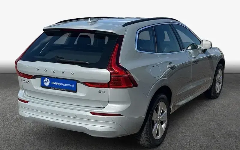 Gebraucht Volvo XC60 Core 197 PS (144 kW) 2024 Grau SUV
