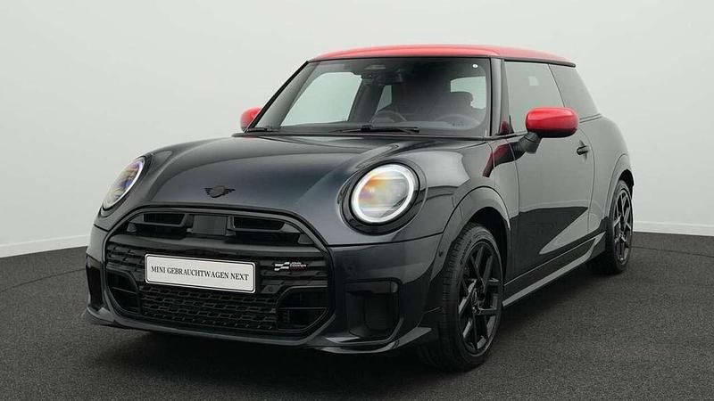 Grau Gebraucht 2024 Mini John Cooper Works Kleinwagen | 27.671 € (Guter Preis) - Bild 1/4