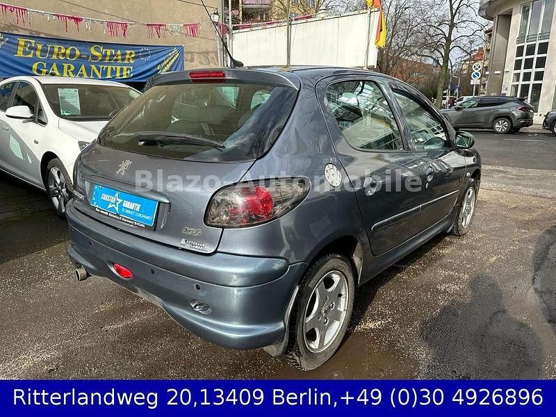 Gebraucht Peugeot 206 75 PS (55 kW) 2006 Grau Limousine