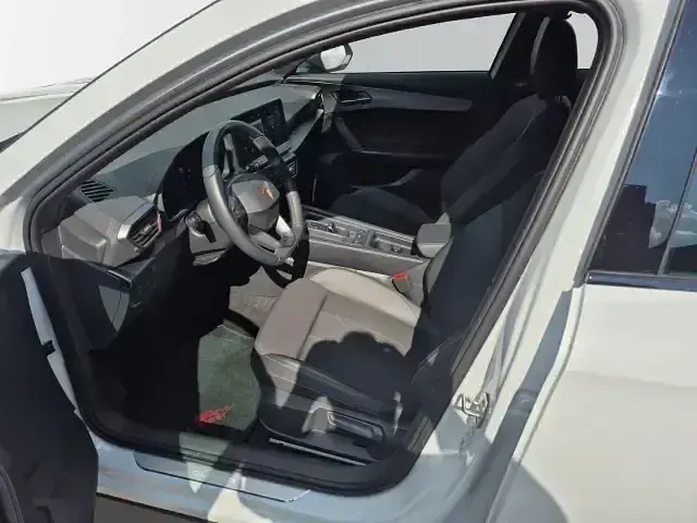 Gebraucht Cupra Formentor 150 PS (110 kW) 2024 Weiss SUV
