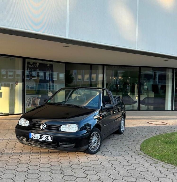Schwarz Gebraucht 2001 VW Golf Cabriolet Classicline Cabrio | 1.600 € (Superpreis) - Bild 1/4