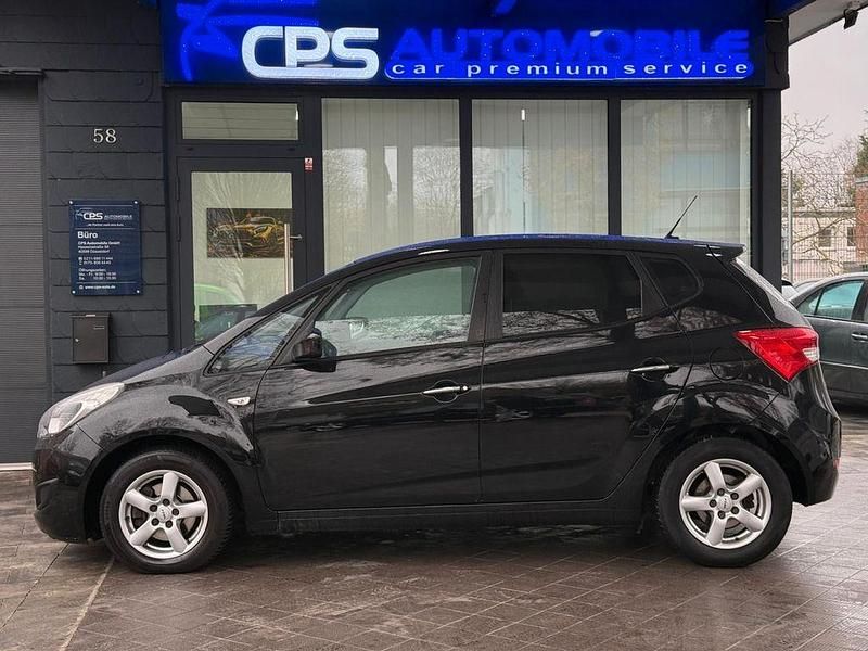 Gebraucht Hyundai ix20 Edition 116 PS (85 kW) 2012 Schwarz Kleinwagen
