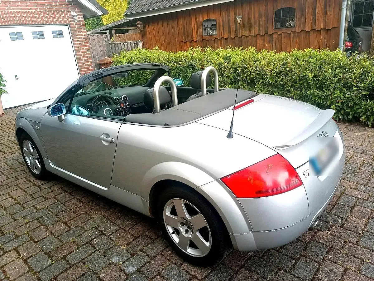 Gebraucht Audi TT Roadster 150 PS (110 kW) 2002 Silber Cabrio