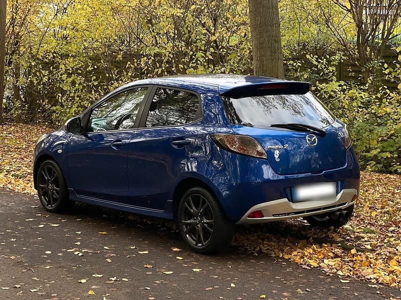 Gebraucht Mazda 2 86 PS (63 kW) 2010 Blau Kleinwagen