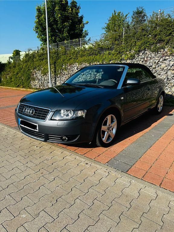 Grau Gebraucht 2003 Audi A4 Cabriolet Sport Cabrio | 3.990 € (Superpreis) - Bild 1/4