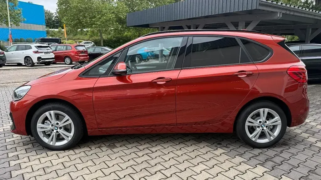Gebraucht BMW 218 150 PS (110 kW) 2021 Orange Van / Kleinbus