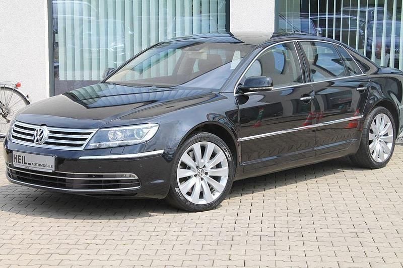 Schwarz Gebraucht 2016 VW Phaeton Limousine | 30.098 € (Fairer Preis) - Bild 1/4