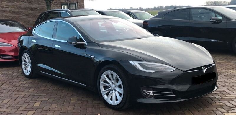 Schwarz Gebraucht 2017 Tesla Model S Limousine | 36.500 € - Bild 1/4