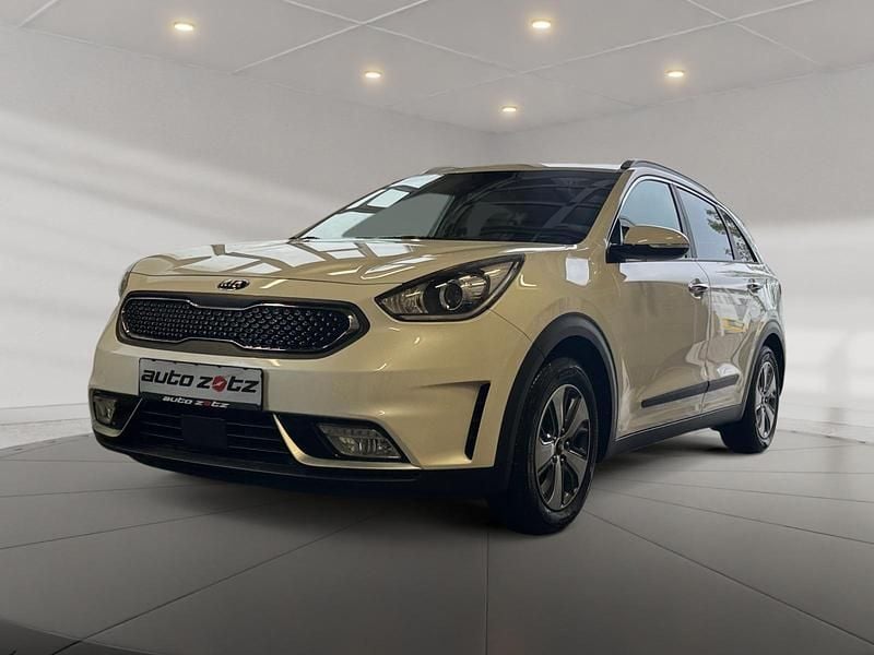 Weiß Gebraucht 2017 Kia Niro Vision SUV | 10.990 € (Fairer Preis) - Bild 1/4