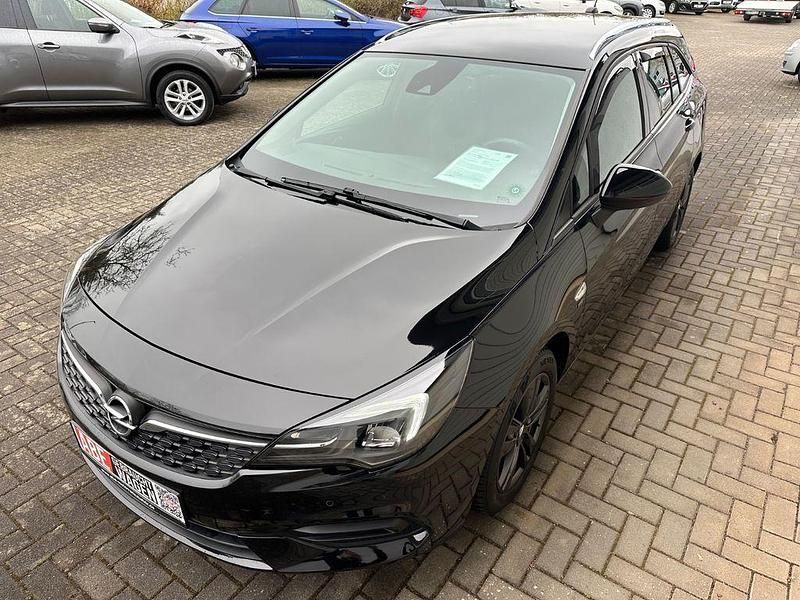 Second-hand Opel Astra 145 CP (106 kW) 2020 Negru Break