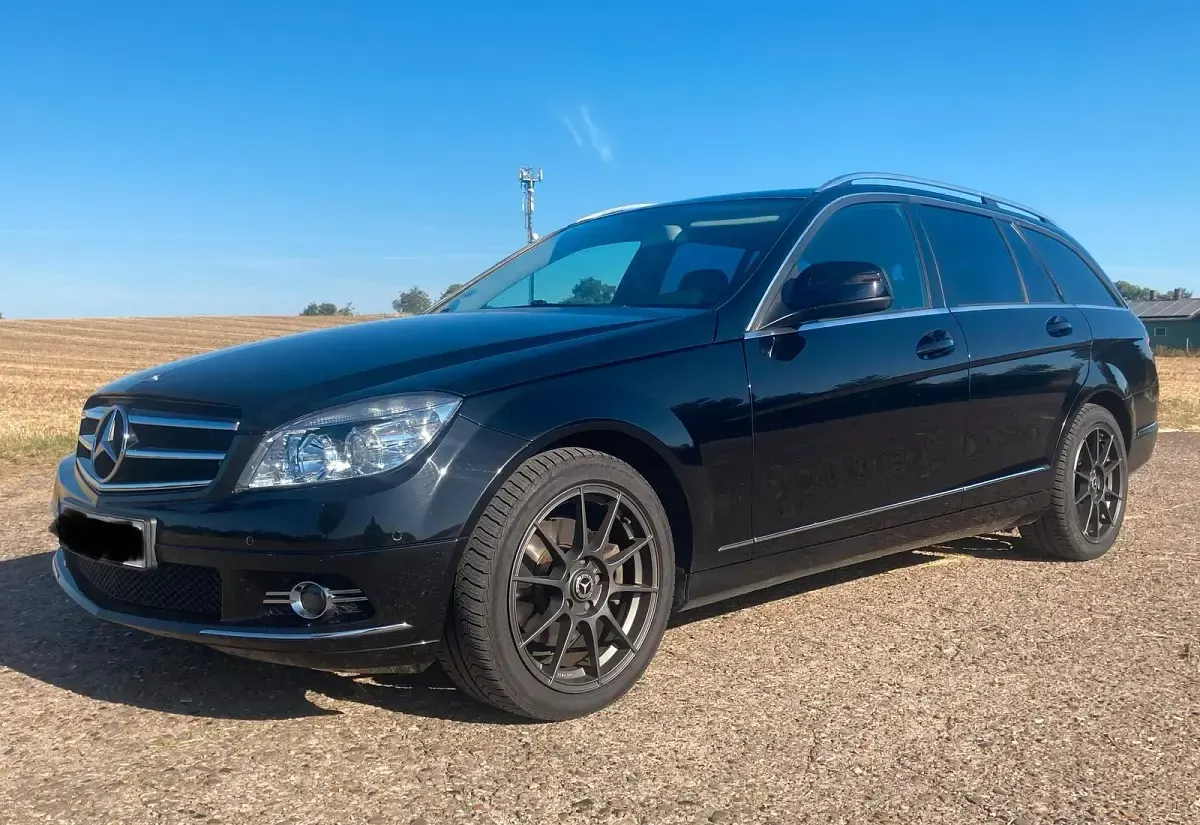 Gebraucht Mercedes C230 Avantgarde 204 PS (150 kW) 2008 Schwarz Kombi