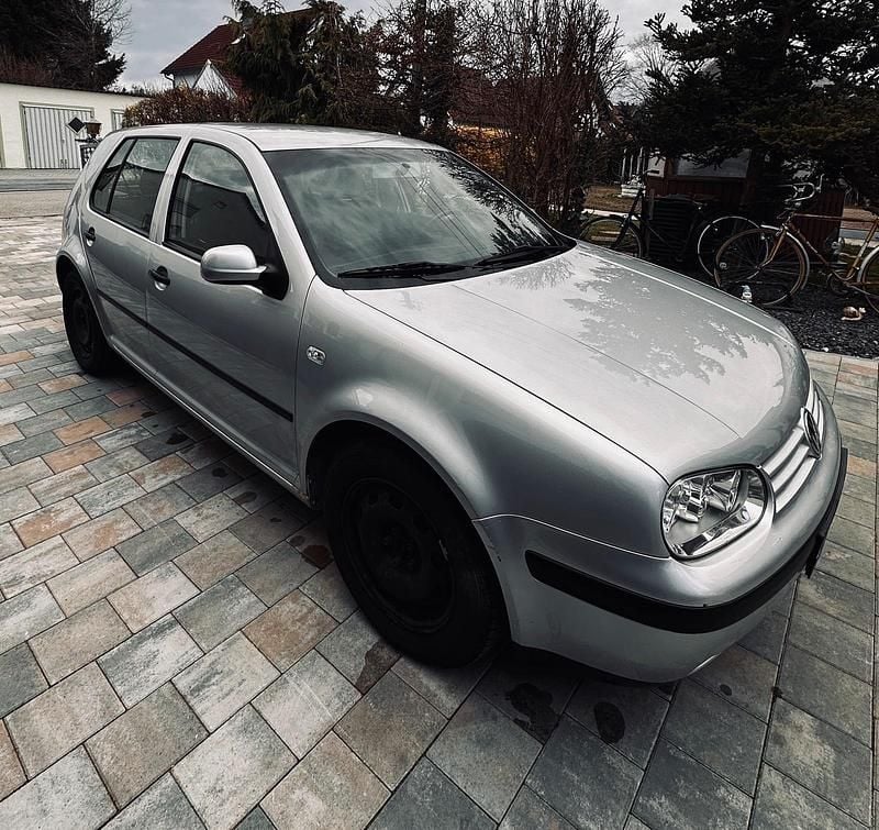 Gebraucht VW Golf IV 105 PS (77 kW) 2002 Grau Limousine