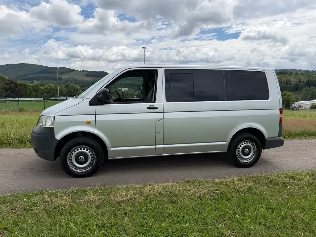 Gebraucht VW T5 131 PS (96 kW) 2006 Silber Van