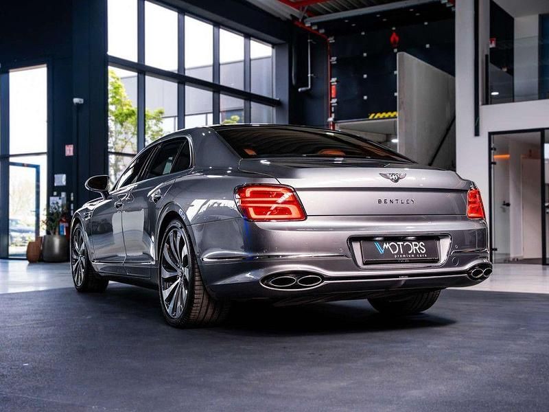 Gebraucht Bentley Flying Spur 549 PS (403 kW) 2022 Grau Limousine