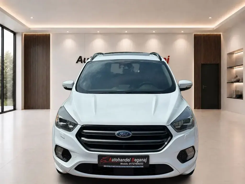 Gebraucht Ford Kuga ST-Line 150 PS (110 kW) 2017 Weiß SUV