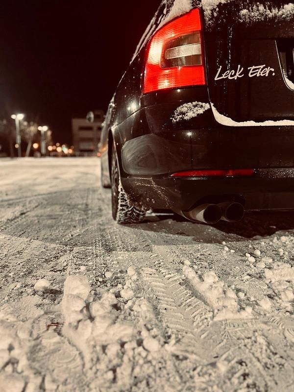 Gebraucht Skoda Octavia 122 PS (89 kW) 2010 Schwarz Kombi