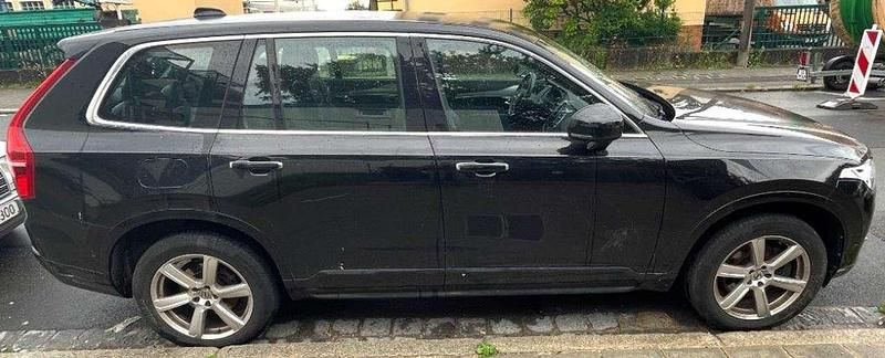 Schwarz Gebraucht 2016 Volvo XC90 Momentum SUV | 40.000 € (Etwas zu teuer) - Bild 1/4