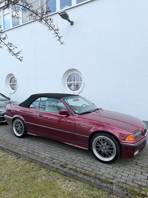 Gebraucht BMW 325 Cabriolet 190 PS (139 kW) 1993 Rot Cabrio