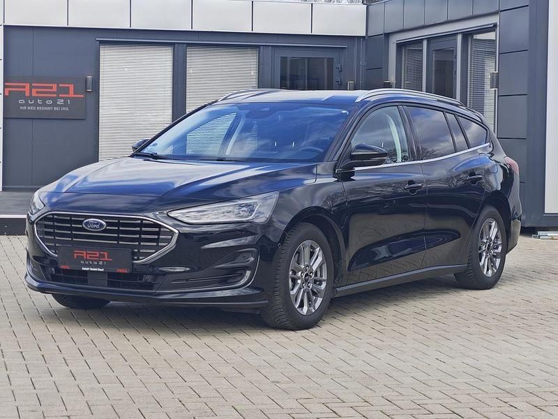 Gebraucht Ford Focus Titanium 116 PS (85 kW) 2024 Schwarz Limousine