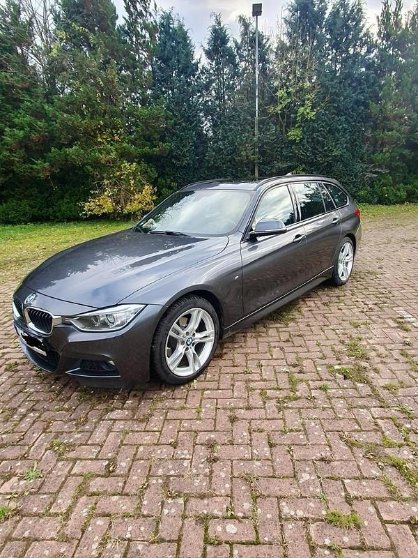 Grau Gebraucht 2015 BMW 320 M Sport Kombi | 14.300 € (Guter Preis) - Bild 1/4