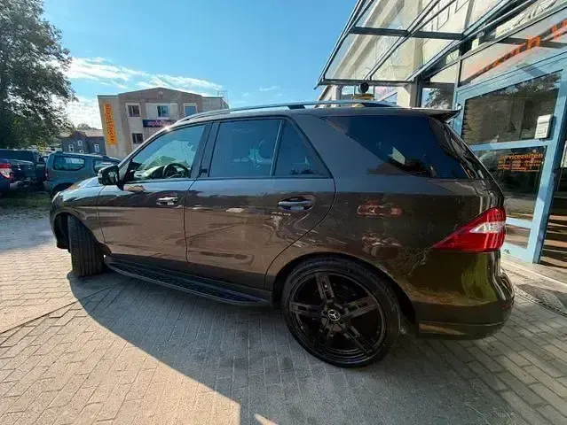 Gebraucht Mercedes ML500 408 PS (300 kW) 2015 Braun SUV