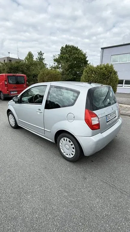 Gebraucht Citroën C2 73 PS (53 kW) 2006 Silber Kleinwagen