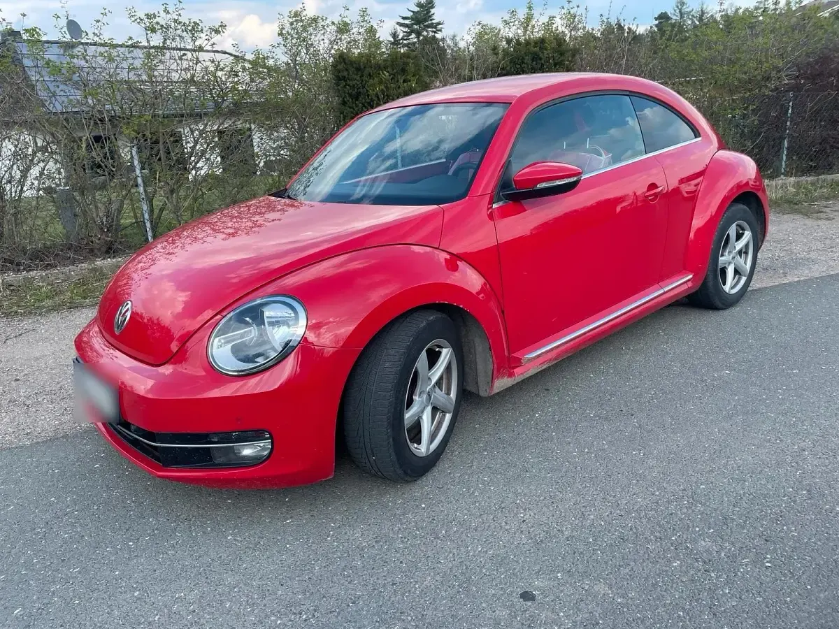 Gebraucht VW Beetle 105 PS (77 kW) 2012 Rot Kleinwagen