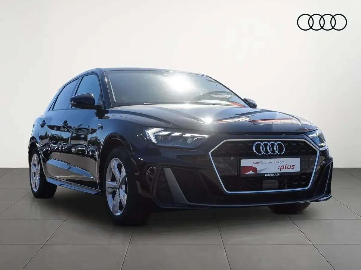 Gebraucht Audi A1 S-Line 95 PS (69 kW) 2021 Mythosschwarz metallic SUV