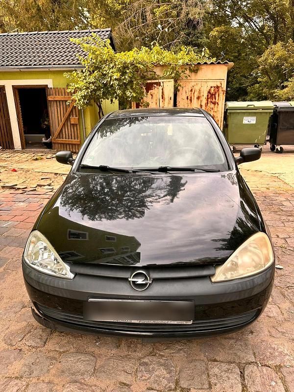 Schwarz Gebraucht 2001 Opel Corsa Kleinwagen | 750 € (Guter Preis) - Bild 1/4