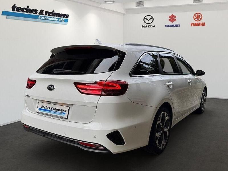 Gebraucht Kia Ceed 140 PS (102 kW) 2018 Weiss Kleinwagen