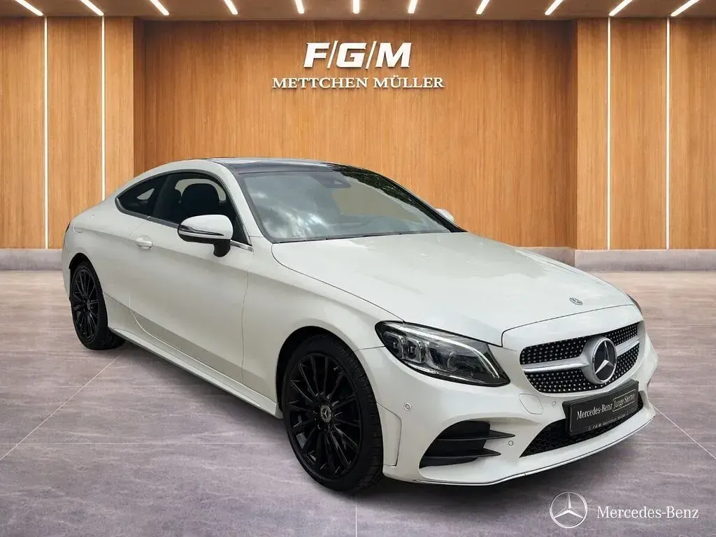Gebraucht Mercedes C400 AMG 333 PS (244 kW) 2019 Diamantweiß bright Coupé