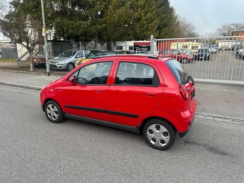 Gebraucht Chevrolet Matiz SE 67 PS (49 kW) 2008 Super red (solid) Kleinwagen
