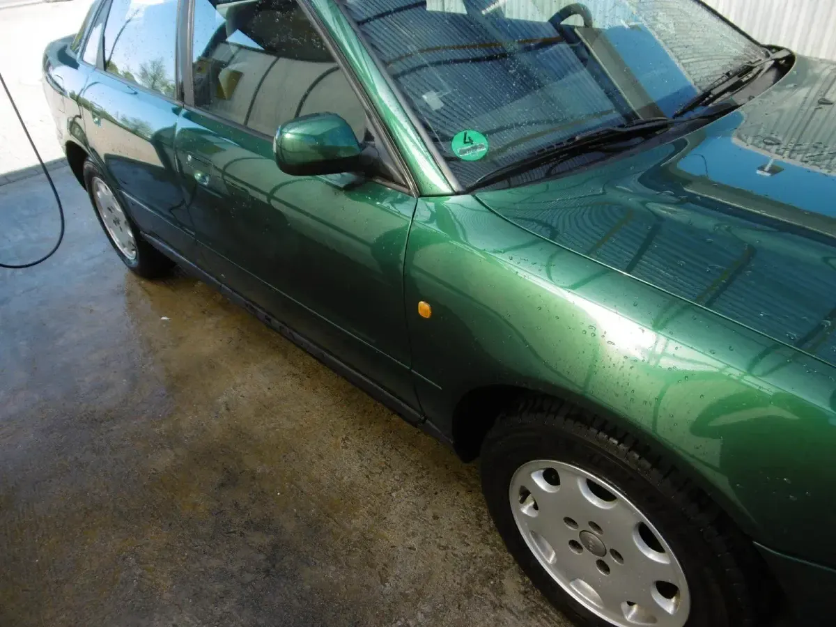 Gebraucht Audi A4 125 PS (91 kW) 1998 Grün Limousine