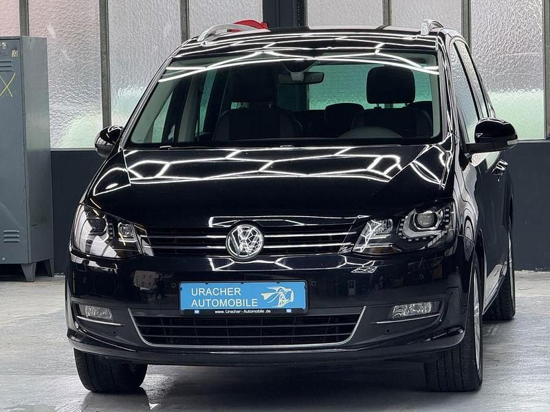 Schwarz Gebraucht 2020 VW Sharan Highline Van / Kleinbus | 23.390 € (Fairer Preis) - Bild 1/4