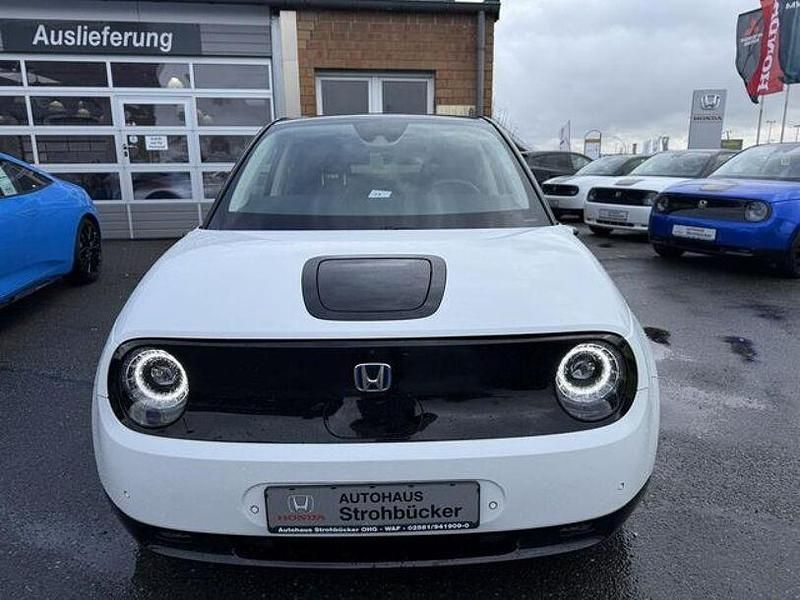 Gebraucht Honda e Advance 113 kW (154 PS) 2021 Platinum white pearl Kleinwagen