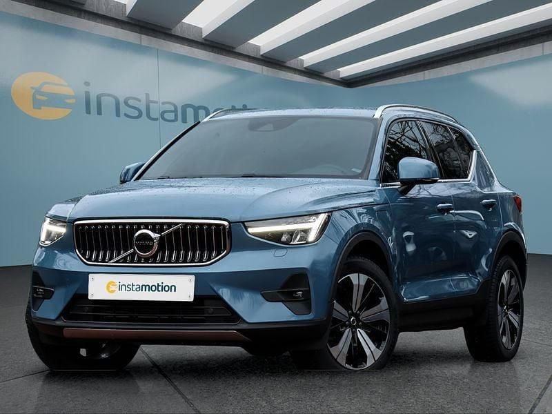 Blau Gebraucht 2022 Volvo XC40 SUV | 34.499 € (Etwas zu teuer) - Bild 1/4