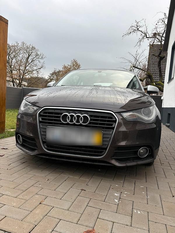 Second-hand Audi A1 105 CP (77 kW) 2012 Maro Hatchback