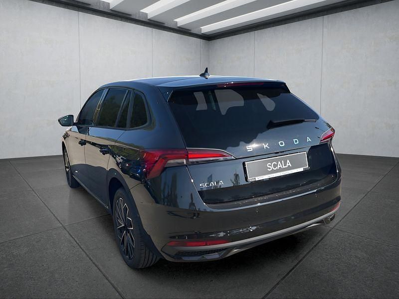 Schwarz Neu 2025 Skoda Scala Kleinwagen | 34.399 € - Bild 1/1