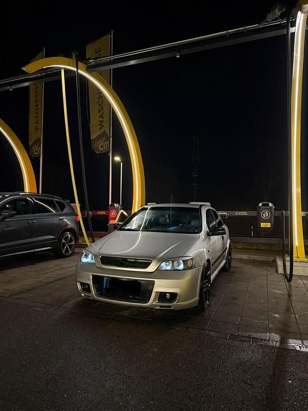 Gebraucht Opel Astra 116 PS (85 kW) 1999 Silber Kleinwagen