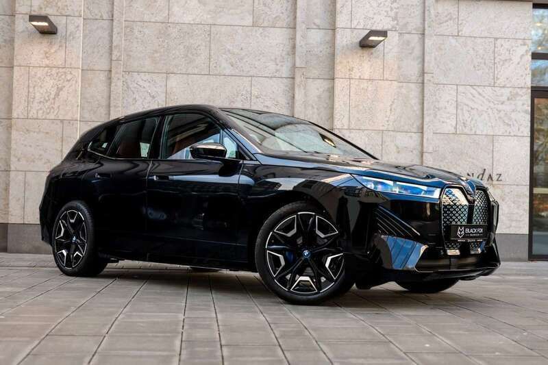 Gebraucht BMW iX Sport Line 239 kW (326 PS) 2023 Black sapphire metallic SUV