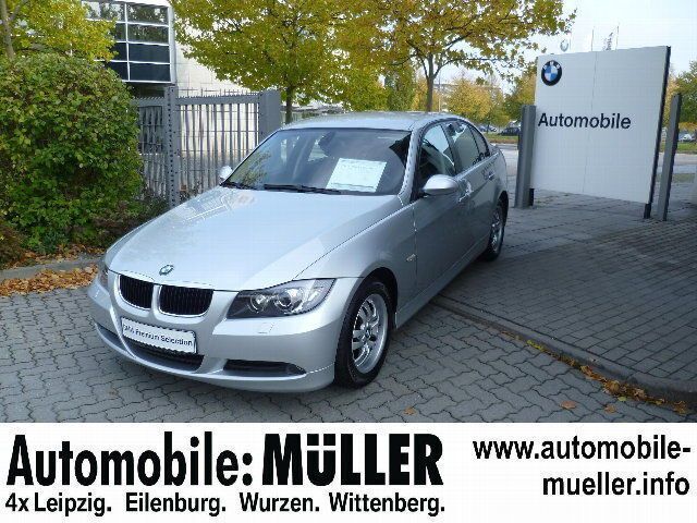 Silber metallic Gebraucht 2007 BMW 318 Advantage Limousine | 14.290 € - Bild 1/4