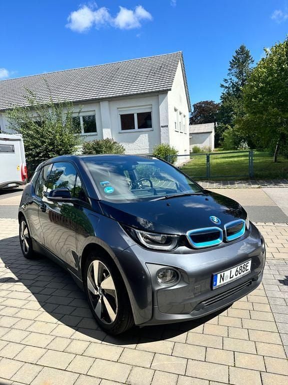 Grau Gebraucht 2015 BMW i3 Kleinwagen | 10.499 € (Fairer Preis) - Bild 1/4